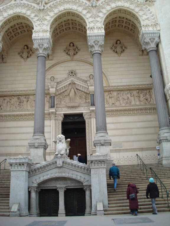 basilicdefourviere.jpg