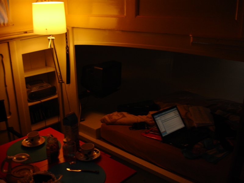 westayedinabbthatwasinaconvertedcanalboat.jpg