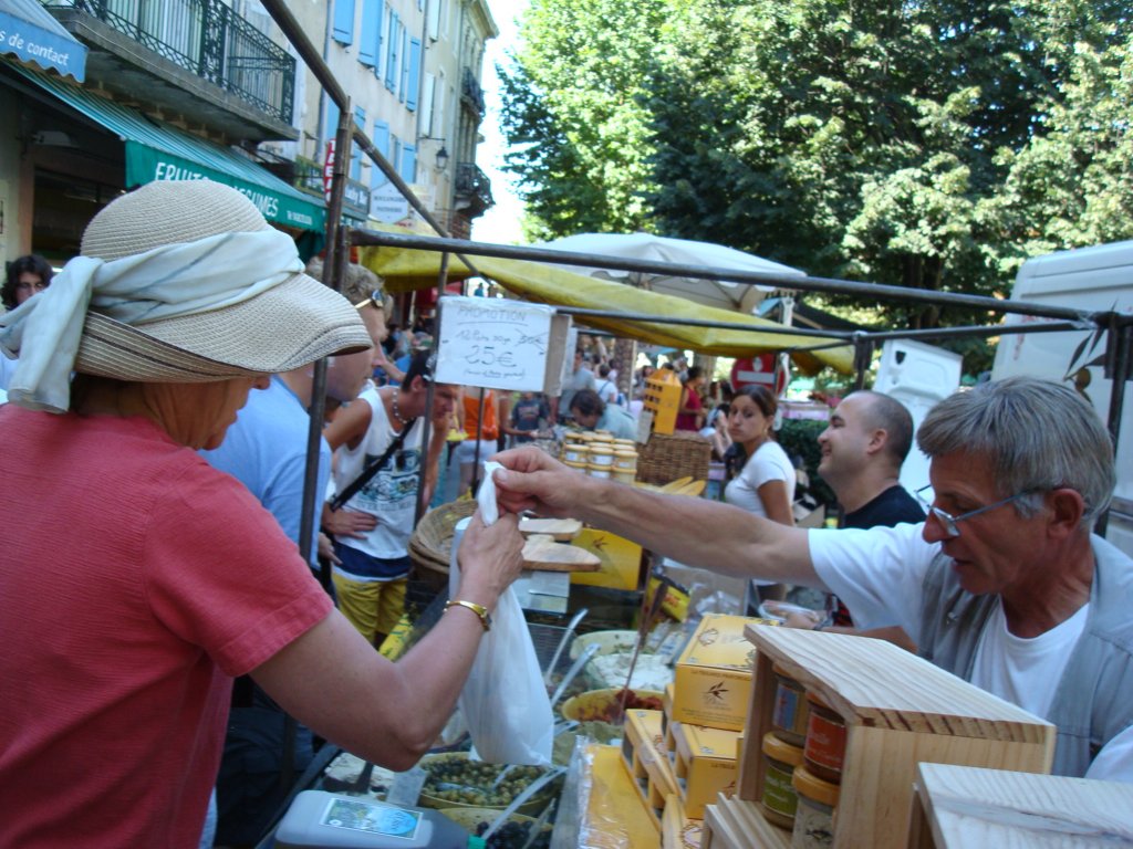marketdayinforcalquier4.jpg