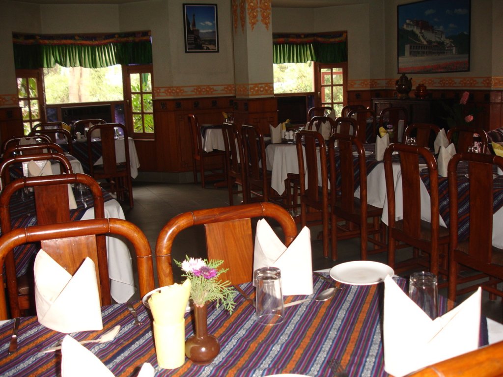 hoteltibetdinningarea.jpg