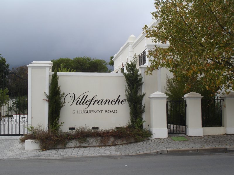 apartmentcomplexinfranschhoek.jpg