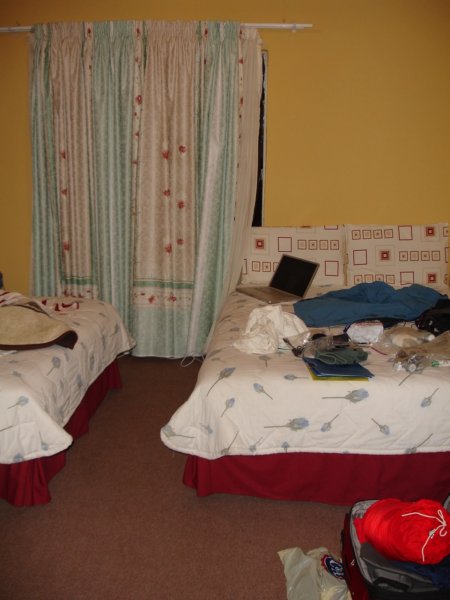 hotelroominthabatseka.jpg
