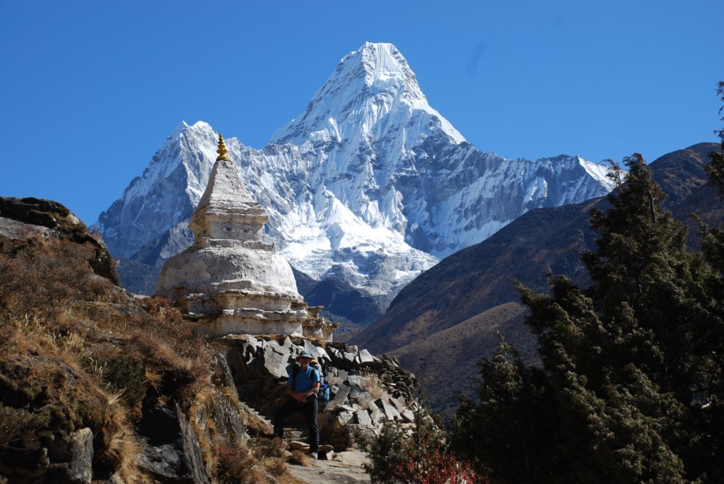 stupaandamadablam.jpg