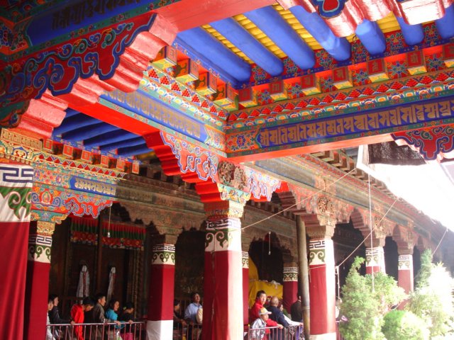insidethejokhangtemple.jpg