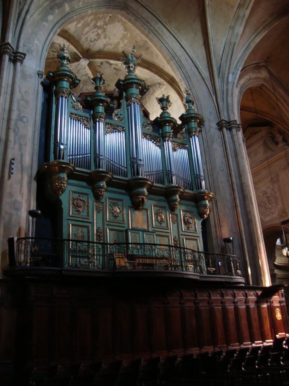 scenesfromthecathedralsaintsaveur3.jpg