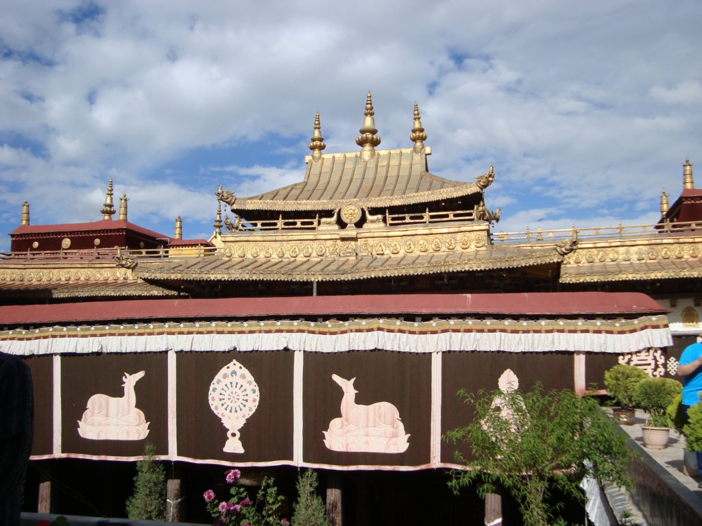 jokhangtemple3.jpg