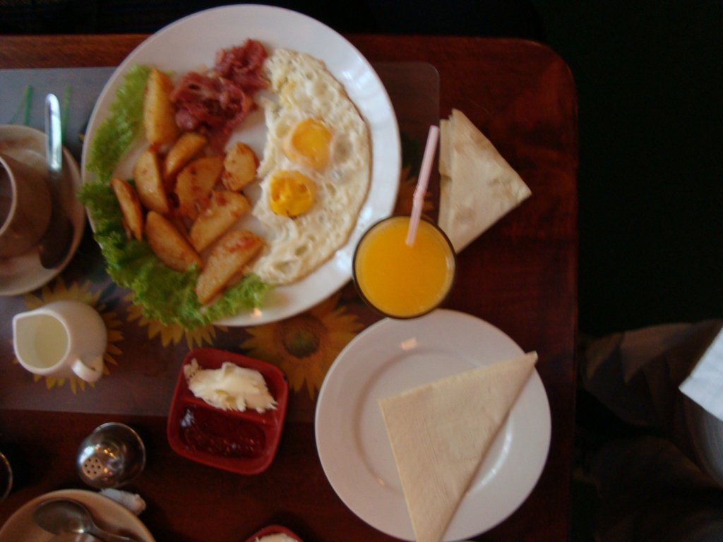 westernbreakfastonourlastdayinlhasa.jpg