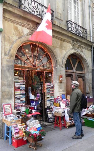 librariecanadianaparis5.jpg