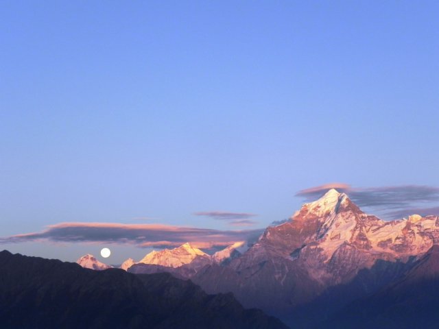 alpenglowandfullmoon.jpg