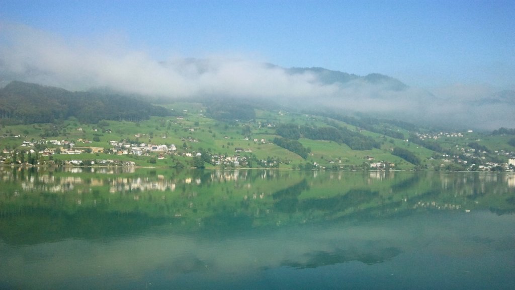 sarnerseebetweenluzernandinterlaken.jpg